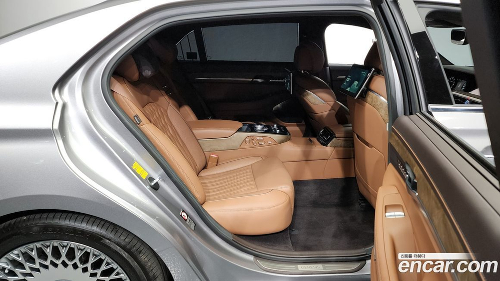 Genesis G90 3.3 T AWD (10.2019)