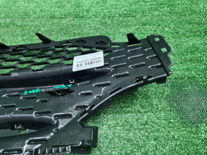 Решетка перед. бампера Mercedes GLE V167 18-24 AMG