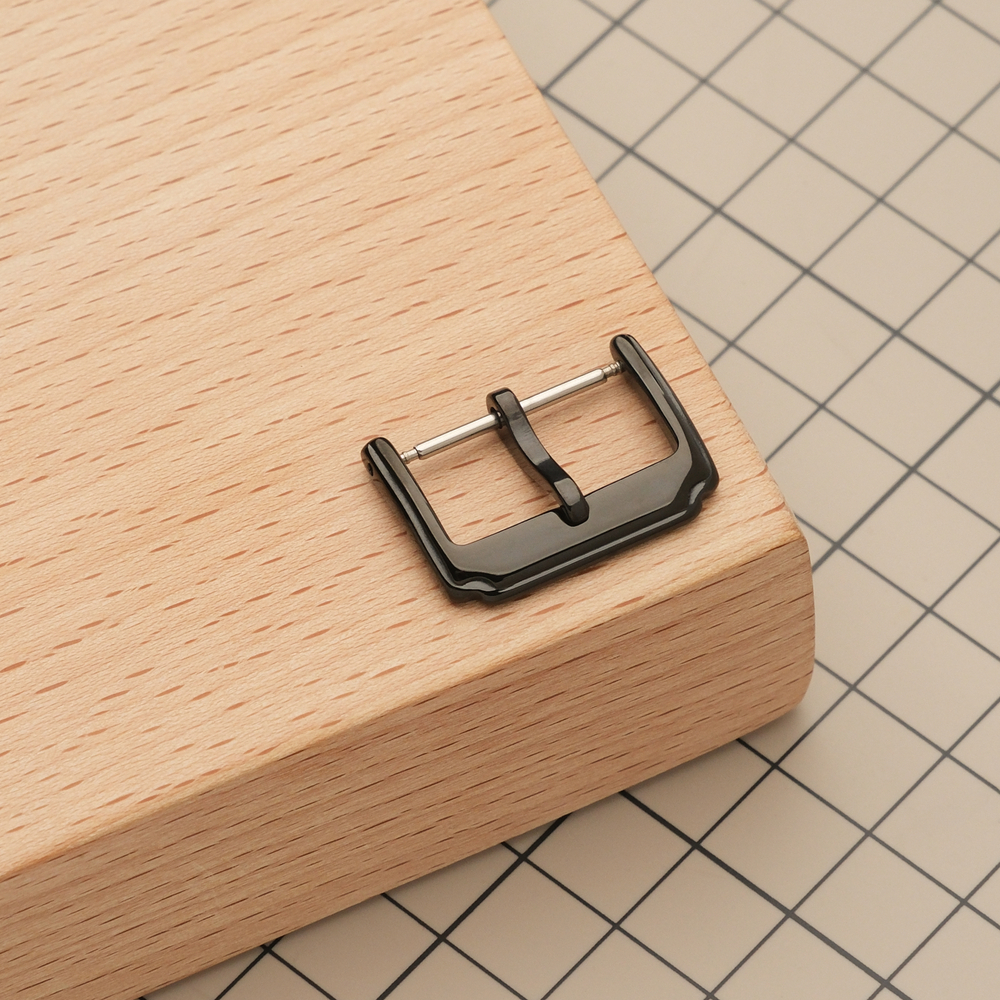 Изящная застежка, цвет черный