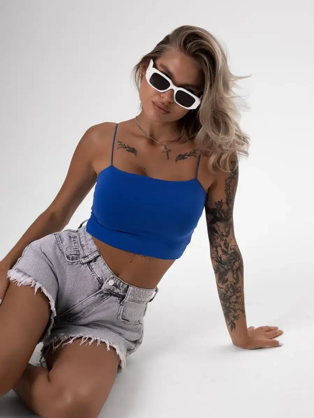 Спортивный кроп топ укороченный под пиджак