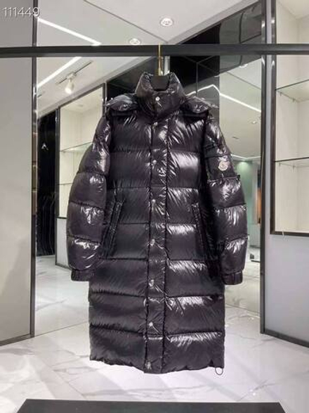 Пуховик Moncler