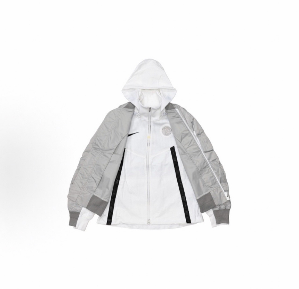 Бомбер Nike x Sacai Layered