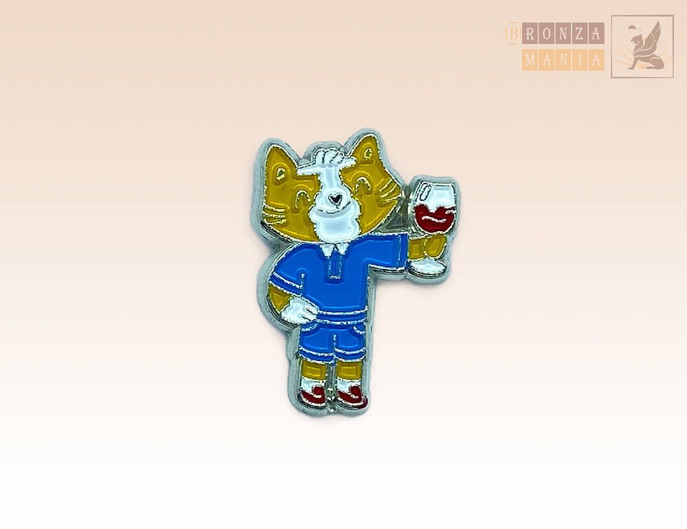 значок Кот с вином