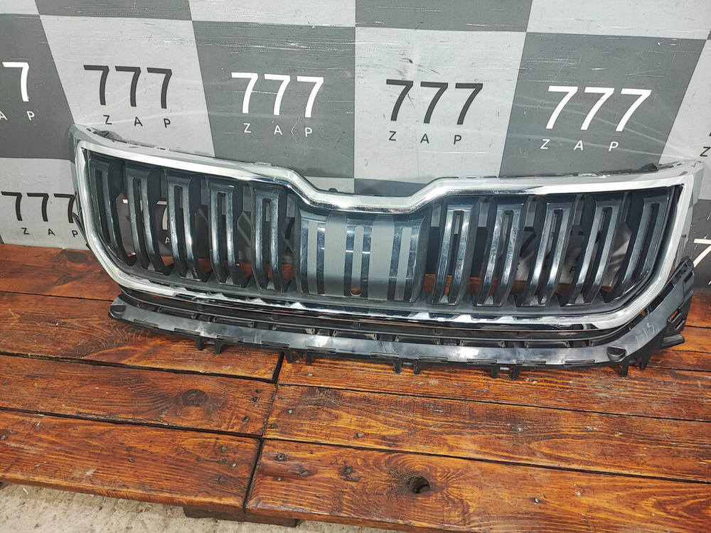Решетка радиатора Skoda Kodiaq 16-22 Б/У Оригинал 565853653A