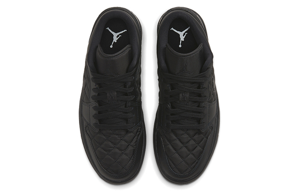 Кроссовки Jordan Air Jordan 1 Low Quilted (Женская размерная сетка)