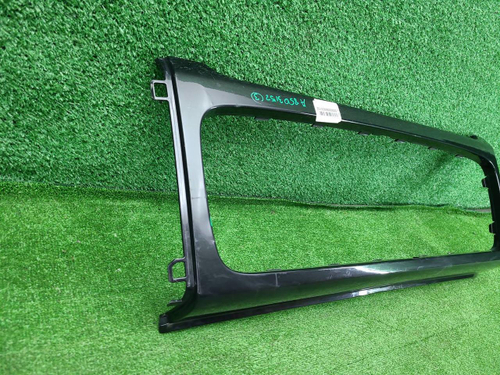 Накладка решетки радиатора Mercedes G W463 (18-24)