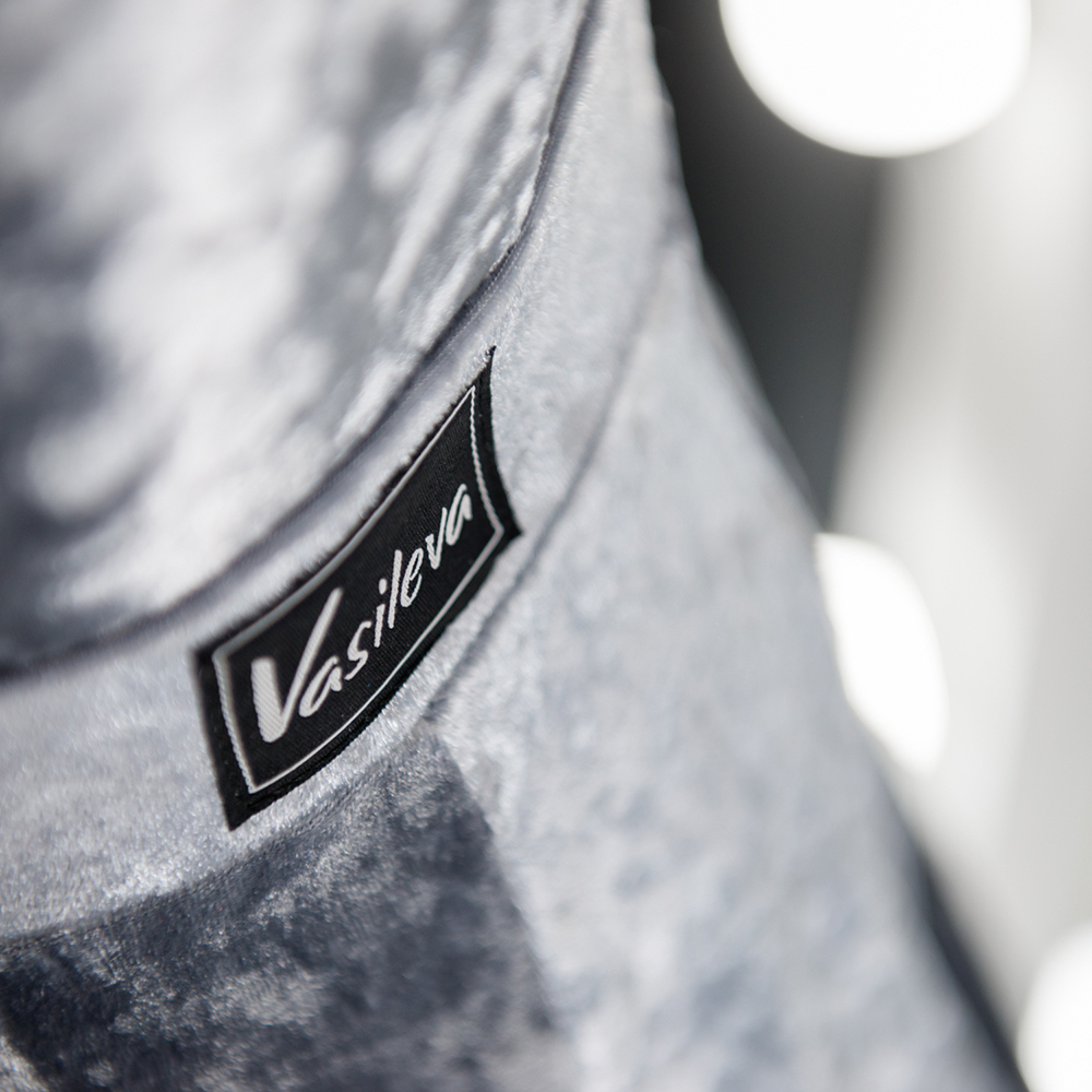 серое платье для танцев