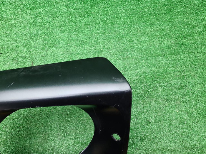 Накладка фары правая Mercedes G W463 (2018-2024)