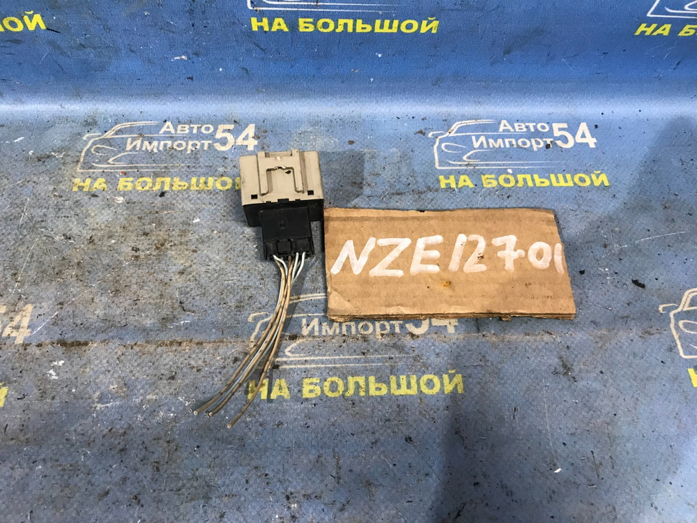 Реле поворотов TOYOTA WILL VS 2002