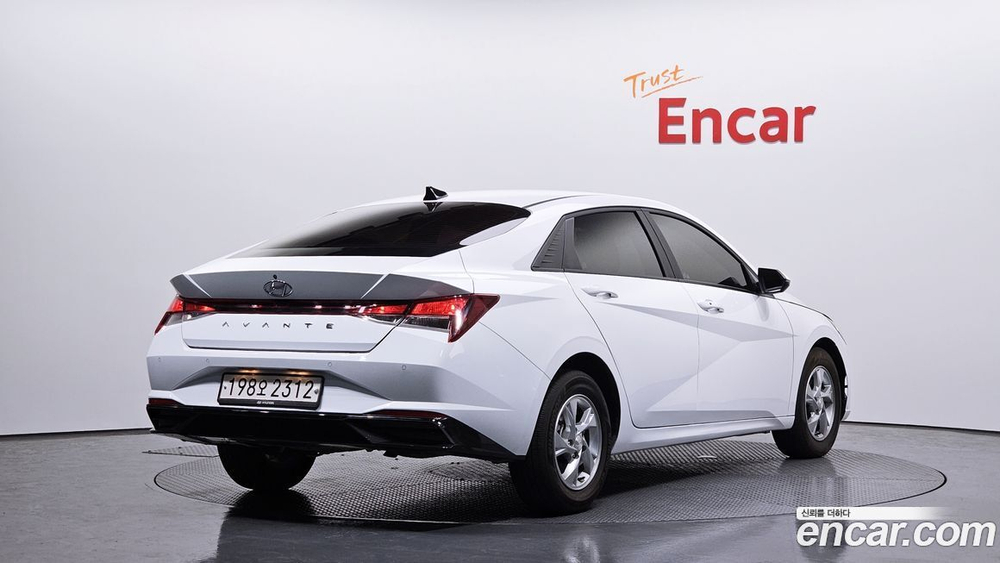 Hyundai Avante (CN7) 1.6 (09.2021)