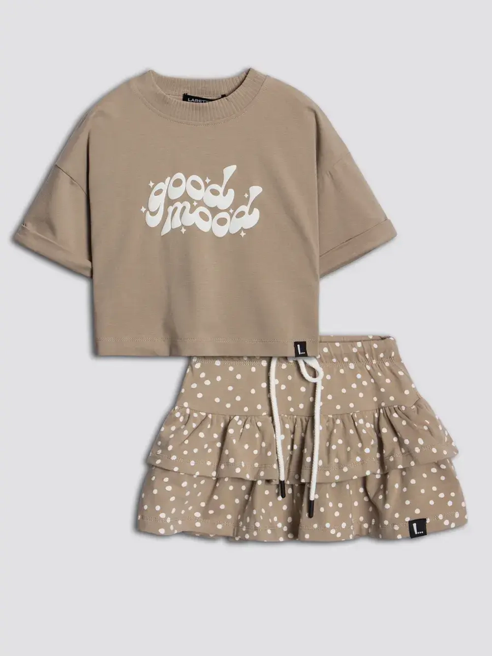 Летний костюм для девочки с юбкой-шорты