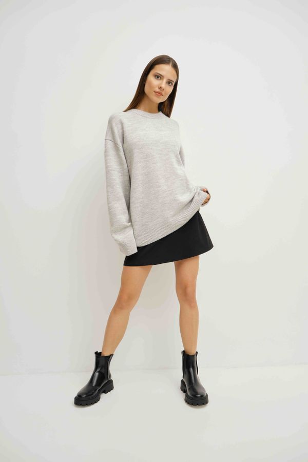 Свитер Оверсайз серый - фото 4