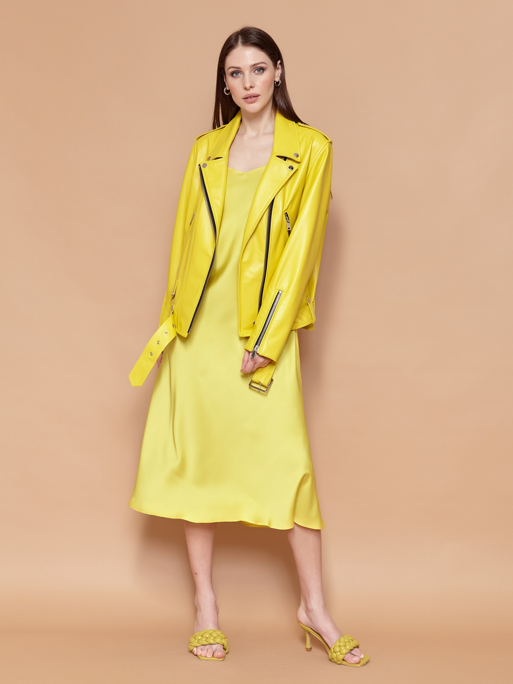 Косуха medium лимонная мягкая кожа