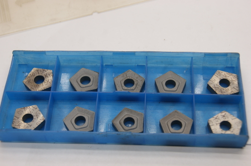 Твердосплавная пластина режущая сменная многогранная пятигранная Т5К10.