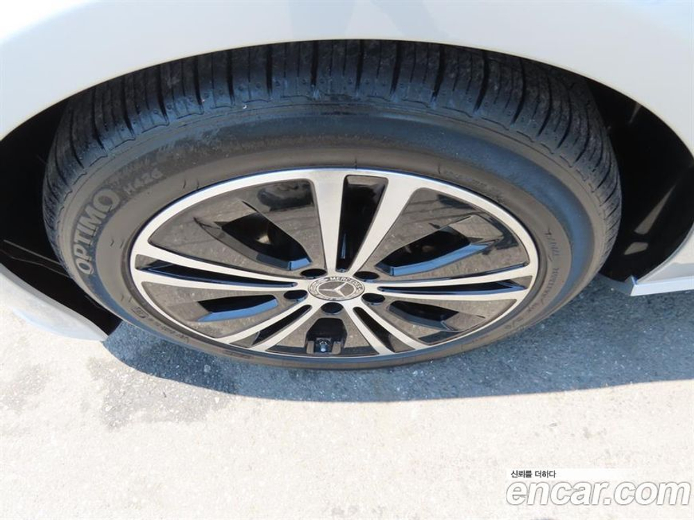 Mercedes-Benz E-Class W213 E250 Avangarde (09.2021)