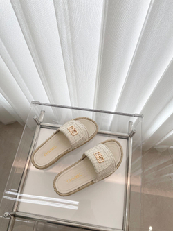 Chanel Slide