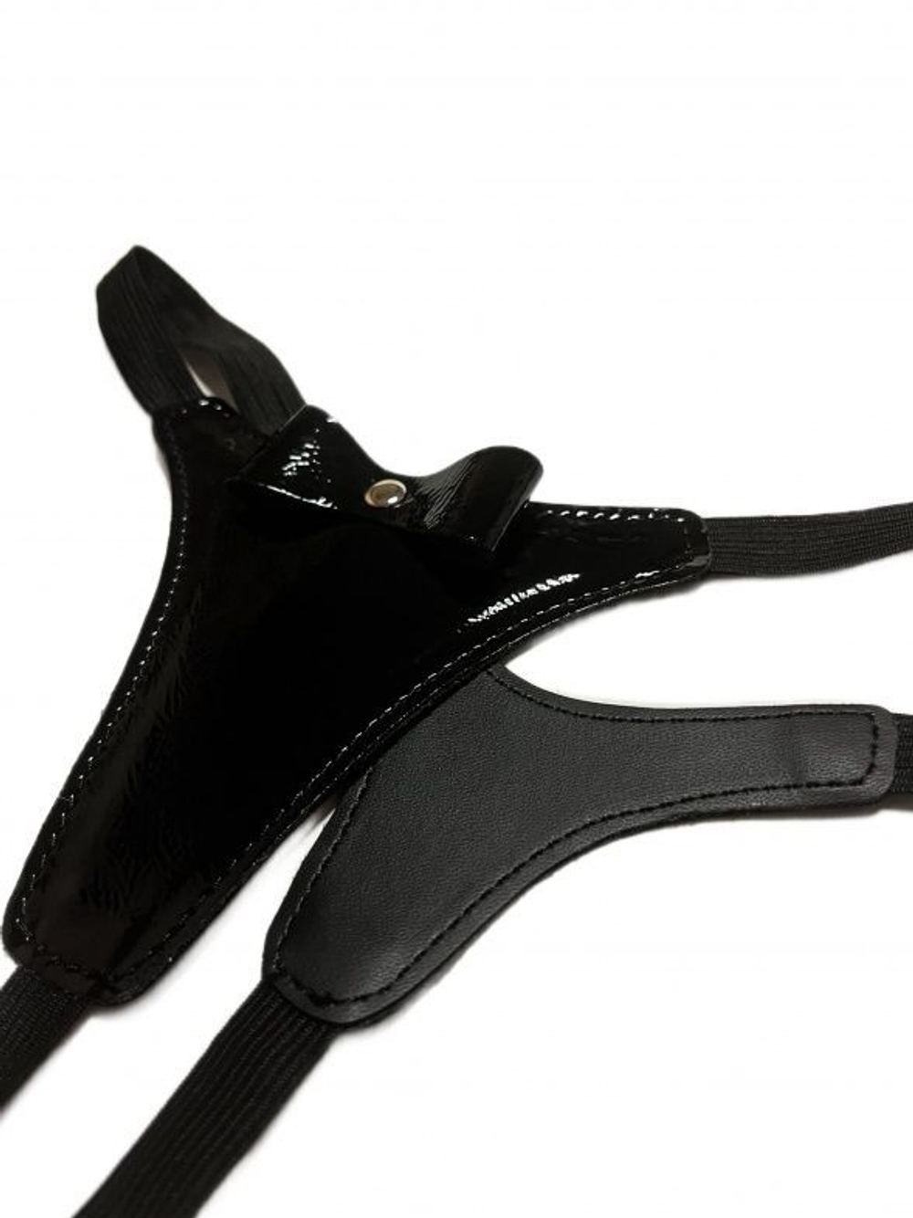 Черные лаковые трусики-стринги с бантиком (Размер: S-M) (Цвет: черный)