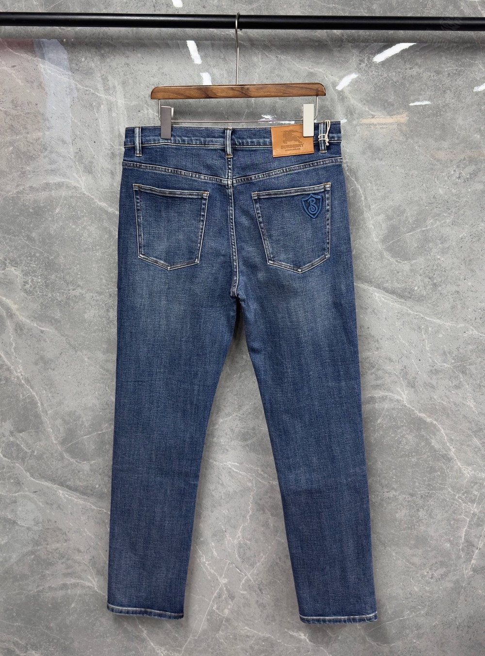 Джинсы Burberry