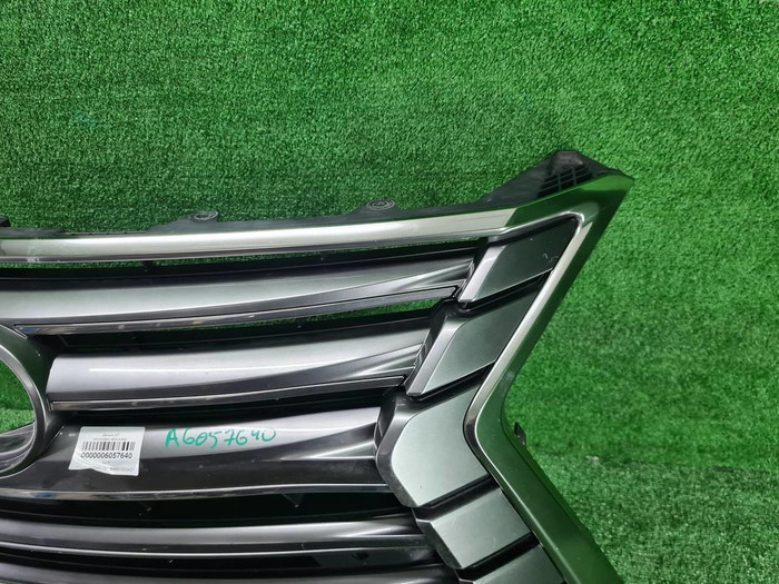 Решетка радиатора Lexus LX 3 (2015-2023)