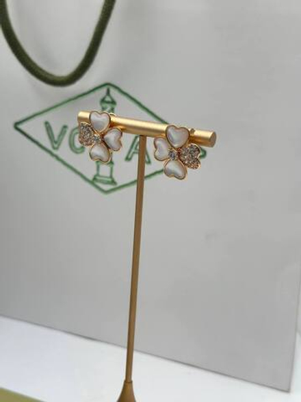 Серьги Van Cleef & Arpels