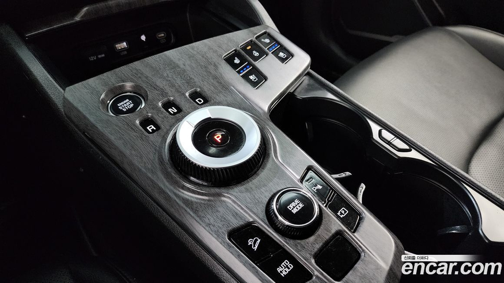 Kia Sportage 5 Generation Hybrid Noblesse 그래비티 2WD (08.2022)