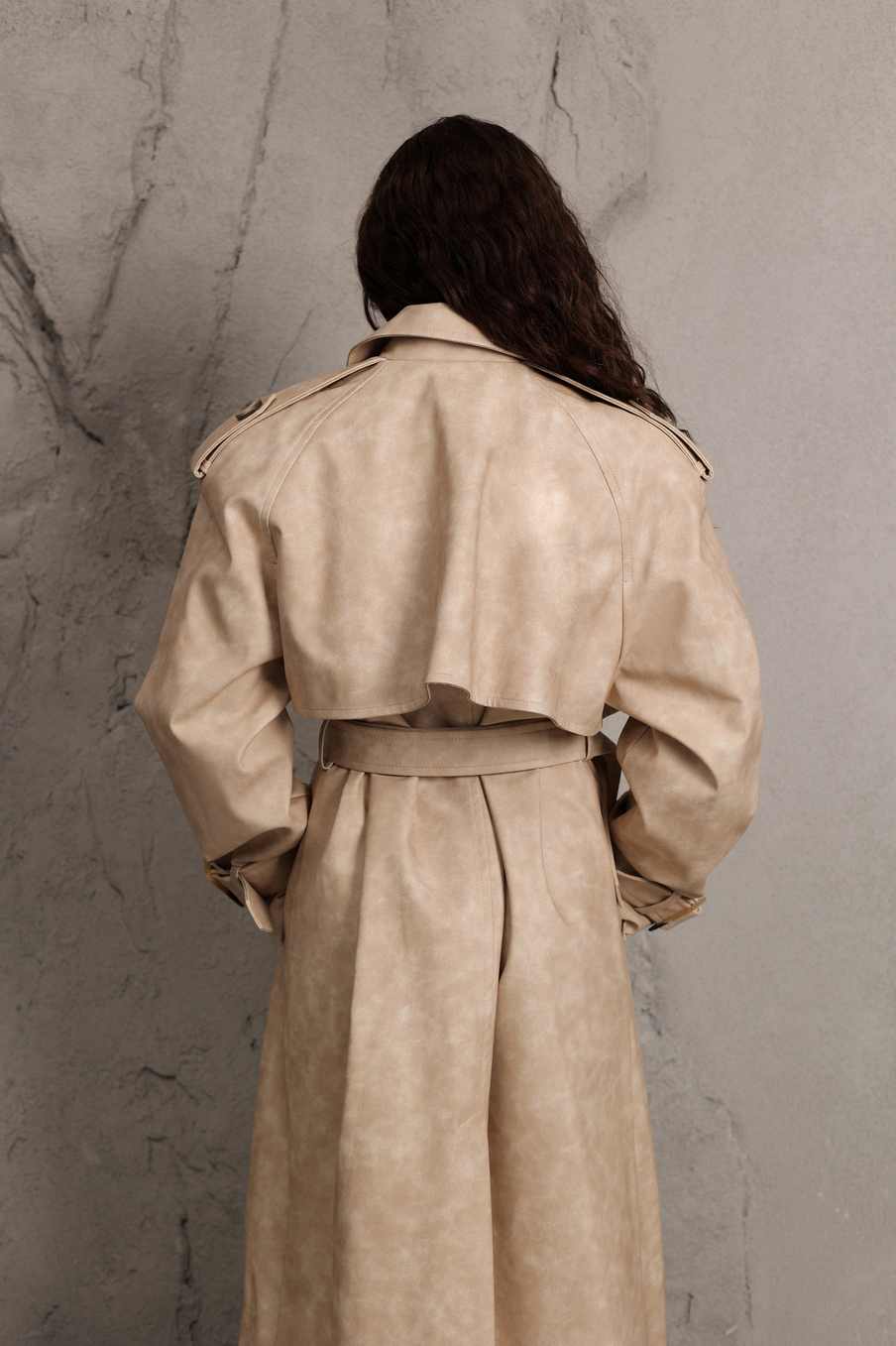 Тренч из экокожи