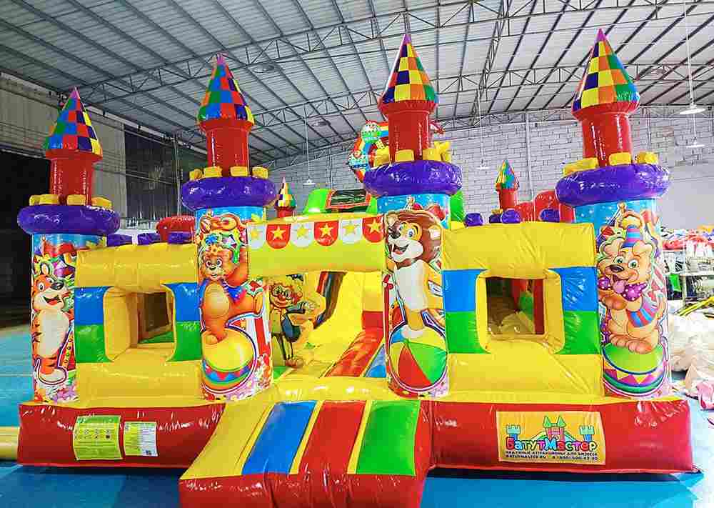 Надувной батут "Цирк приехал" с горкой