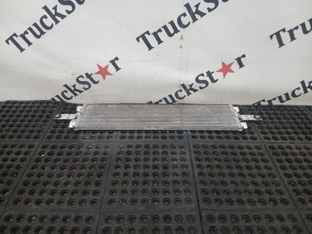 Радиатор масла КПП