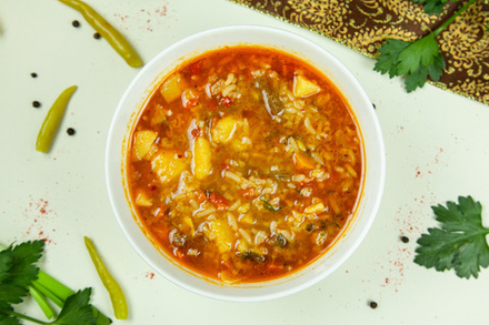 Узбекский суп Мастава с рисом и говядиной