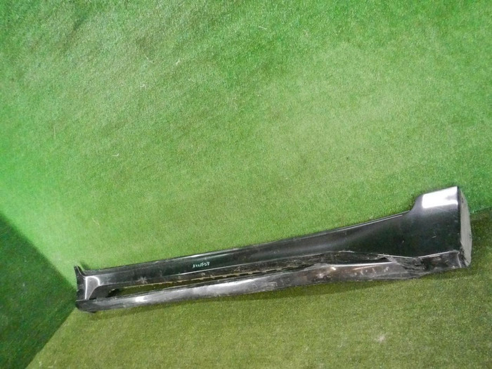 Накладка порога правая Lexus LX 3 (2015-2023)