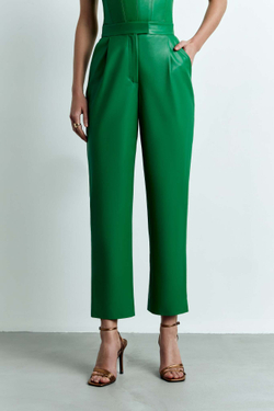 Укороченные брюки на завышенной талии