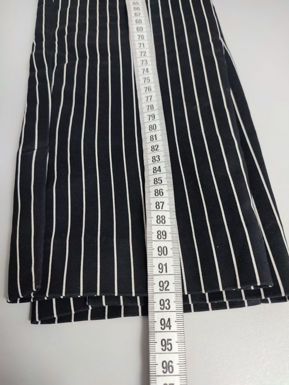 Брюки H&M в белую полоску 42 размер