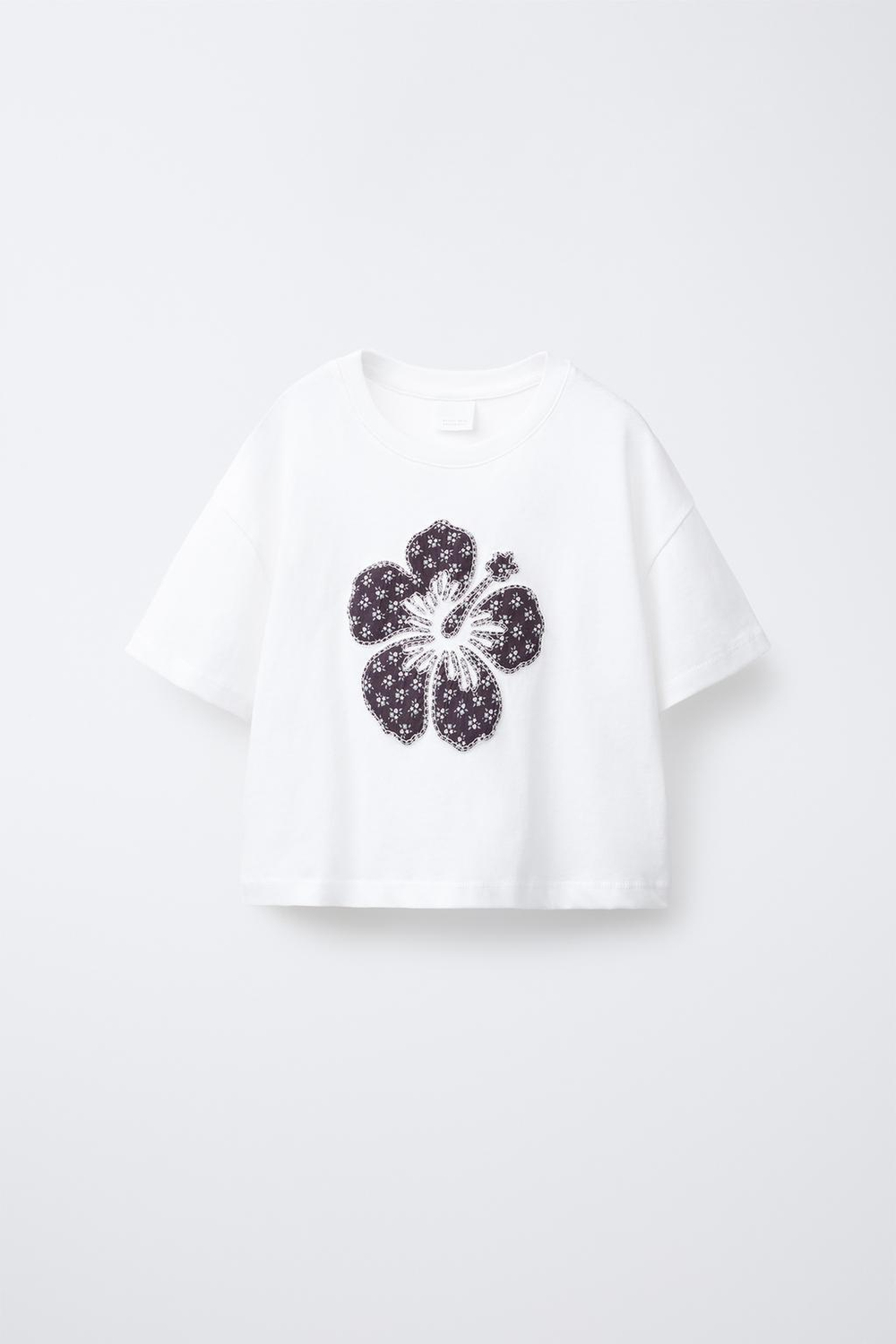 ZARA ФУТБОЛКА С НАШИВКОЙ, БЕЛЫЙ