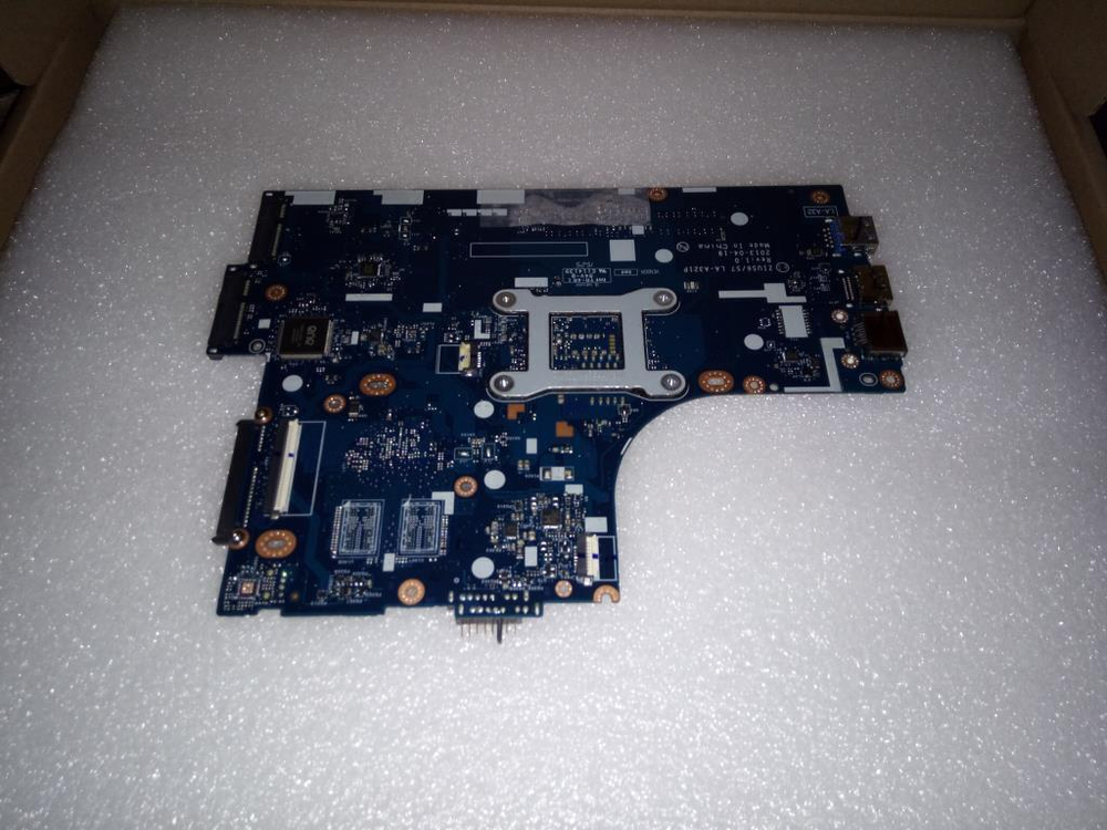 Материнская плата для ноутбука Lenovo s40-70 15W I3-4030 UMA HDMI PRO (5B20G18971), оригинал