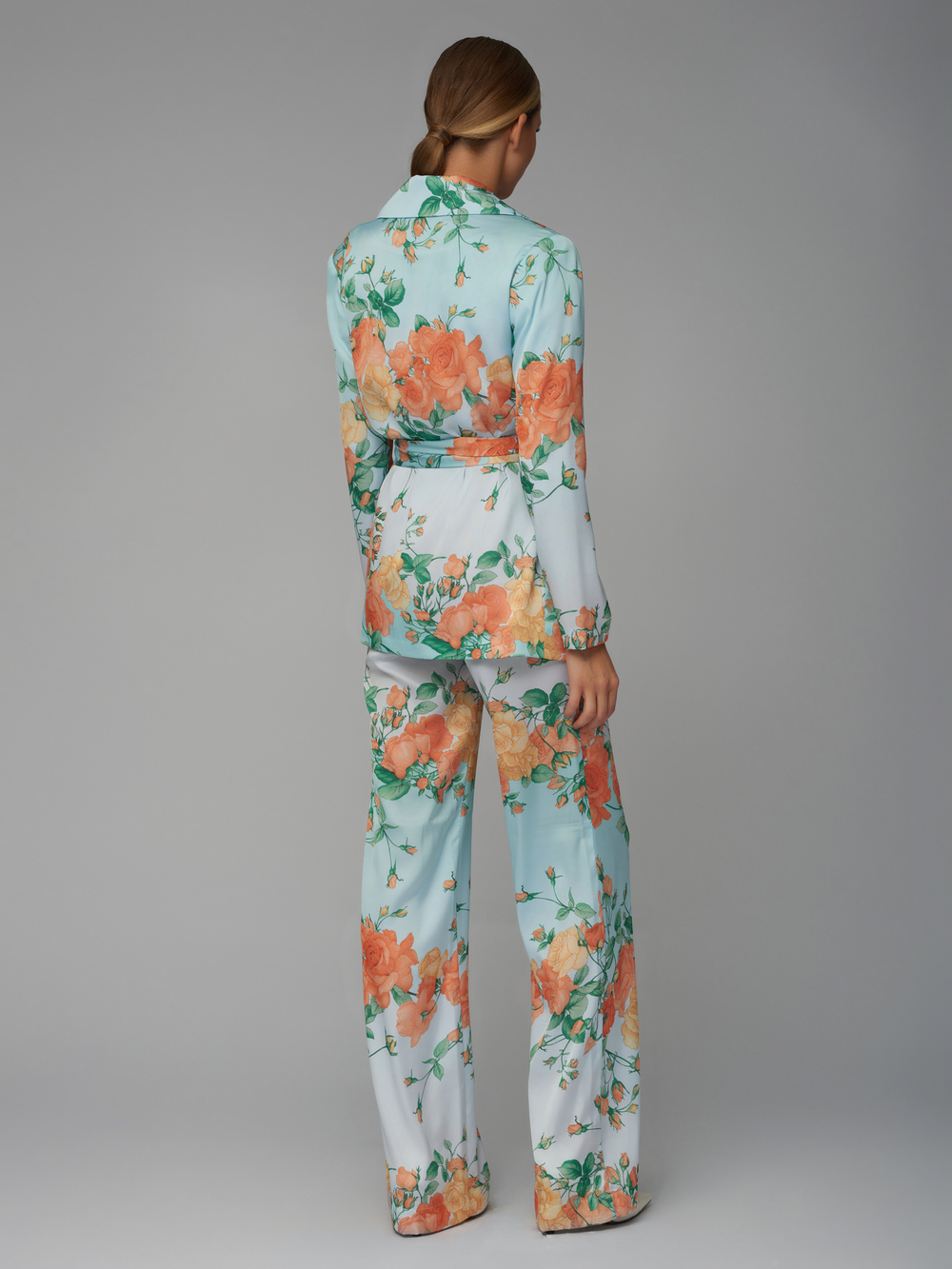 Пижамный костюм с цветами