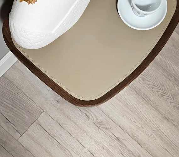 Тумба прикроватная 4669, бежевая экокожа, шпон ореха