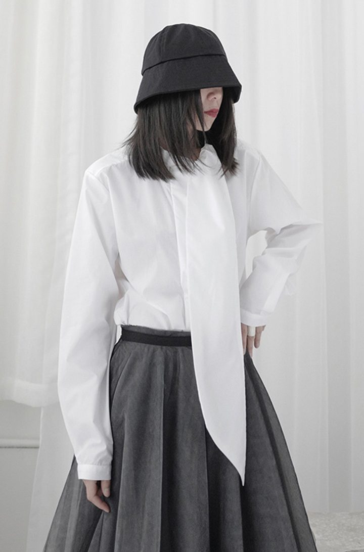 Blouse "OMIRA"