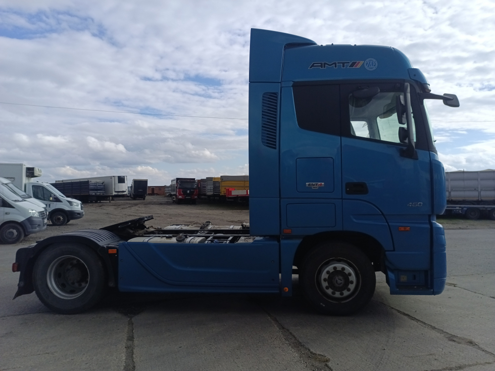 Foton AUMAN 4x2 Седельный тягач BJ4189SLFKA (Дизельный, 11,8 л, 470 л.с. АТ)
