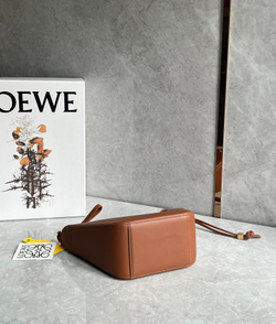 Loewe Mini Hammock Hobo 28 cm