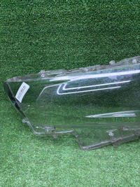 Стекло фары правое Toyota Land Cruiser Prado 150 (2017-н.в.)