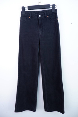 Джинсы трубы модные, маркировка 24, визуально на 38 размер