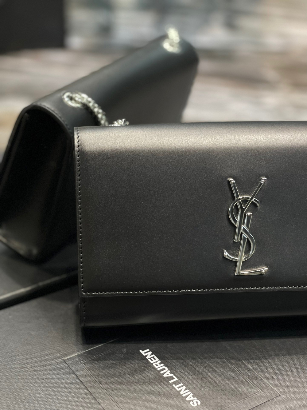 Saint Laurent Kate Medium Bag 24 cm