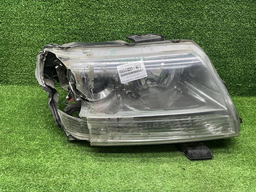 Фара правая Suzuki Grand Vitara (05-16) галоген