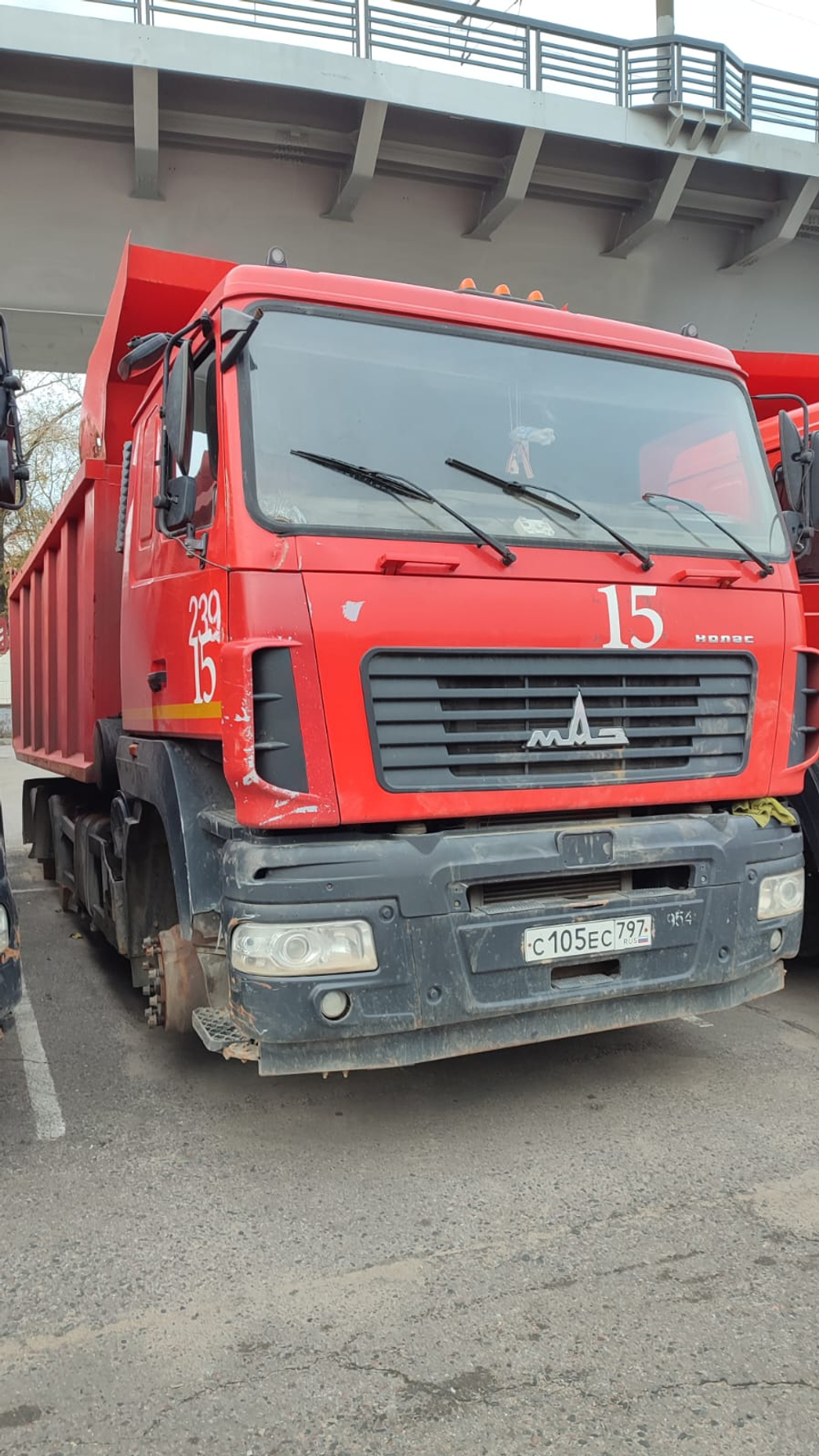 МАЗ 6501* 6x4 Самосвал 650128-8520-000 (Дизельный, 11,6 л, 423 л.с., МТ)