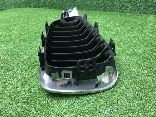 Решетка радиатора левая BMW 4er F32 (2013-2020)