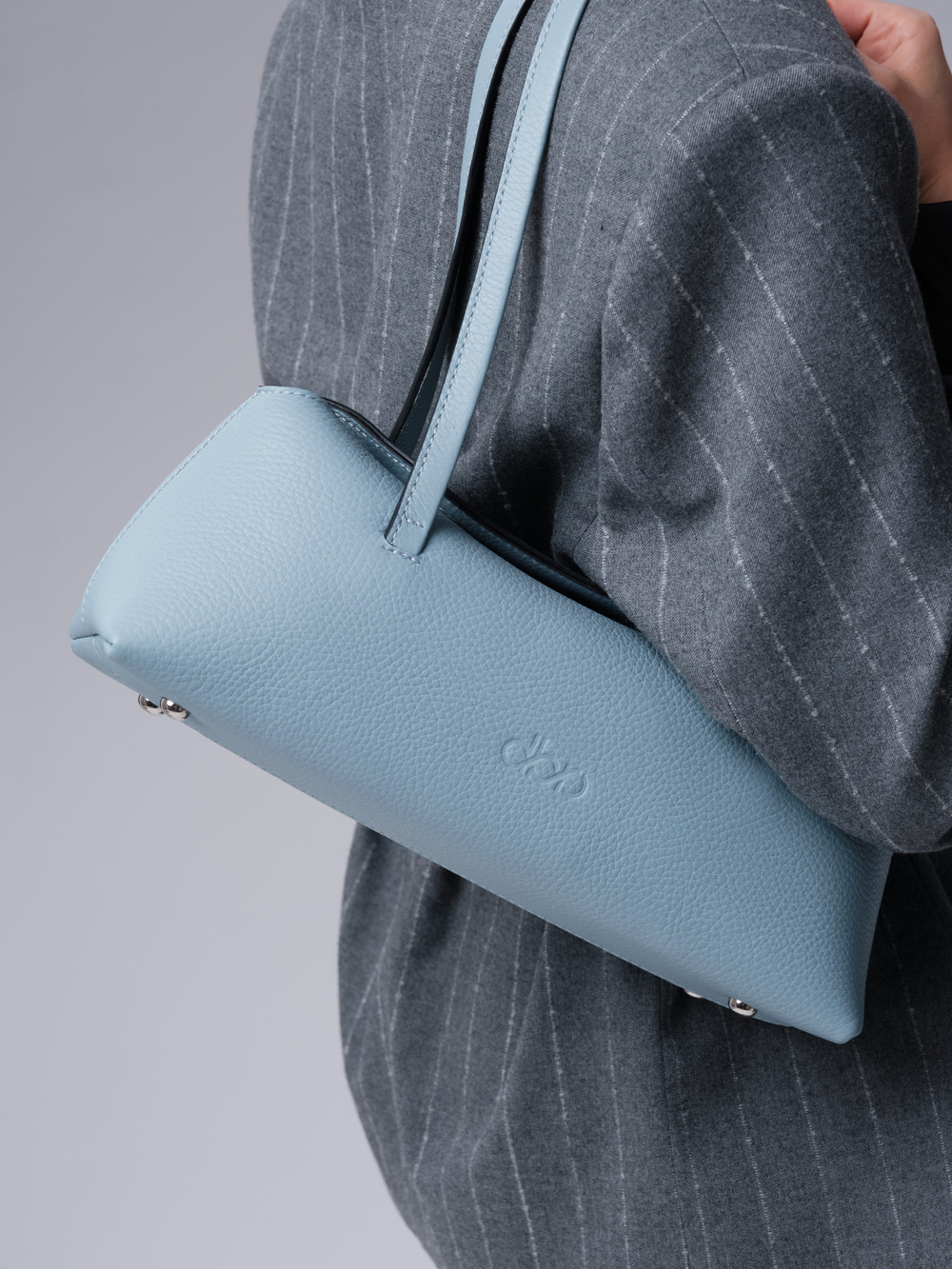 Кожаная сумка багет Raduy DBR 31127 серое небо