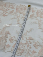 Кружево телесное (бежевое) с цветами и бабочками 250 мм