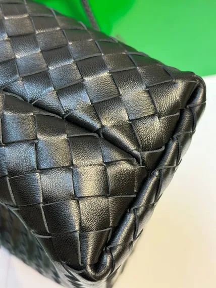 Сумка Bottega Veneta Medium Andiamo черный