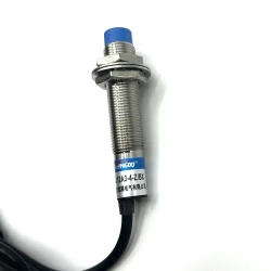 Концевой индуктивный датчик приближения LJ12A3-4-Z/BX, NPN 6-36В 300мА