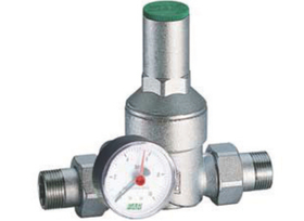 Редуктор Far 1* (НР-НР) хром, с манометром